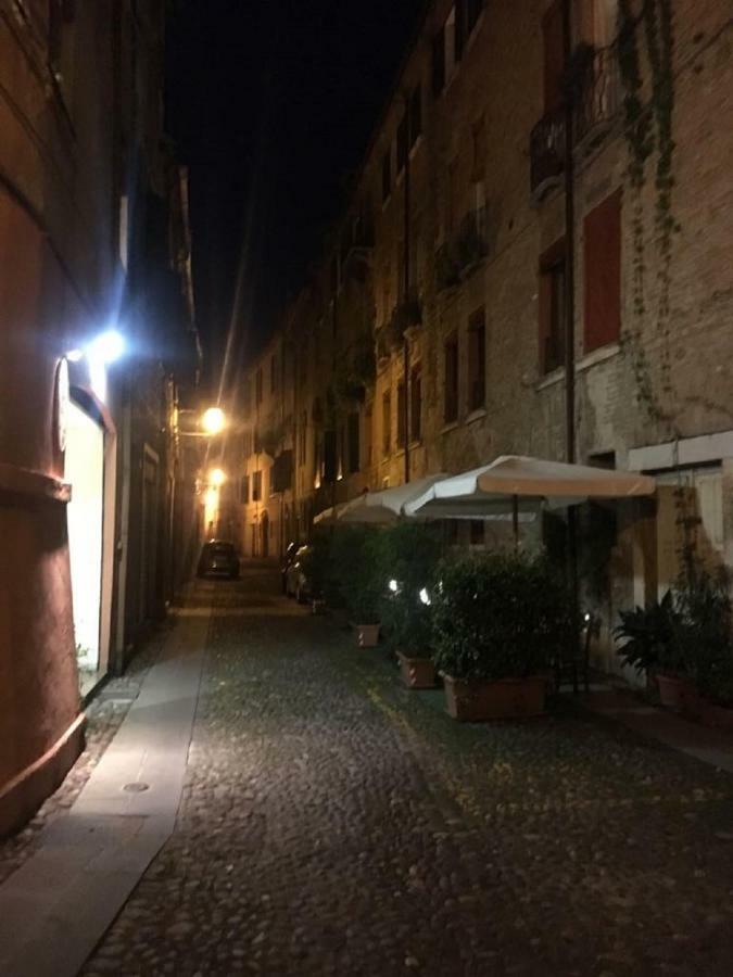 Nell'Antico Ghetto Ebraico Lejlighed Ferrara Eksteriør billede